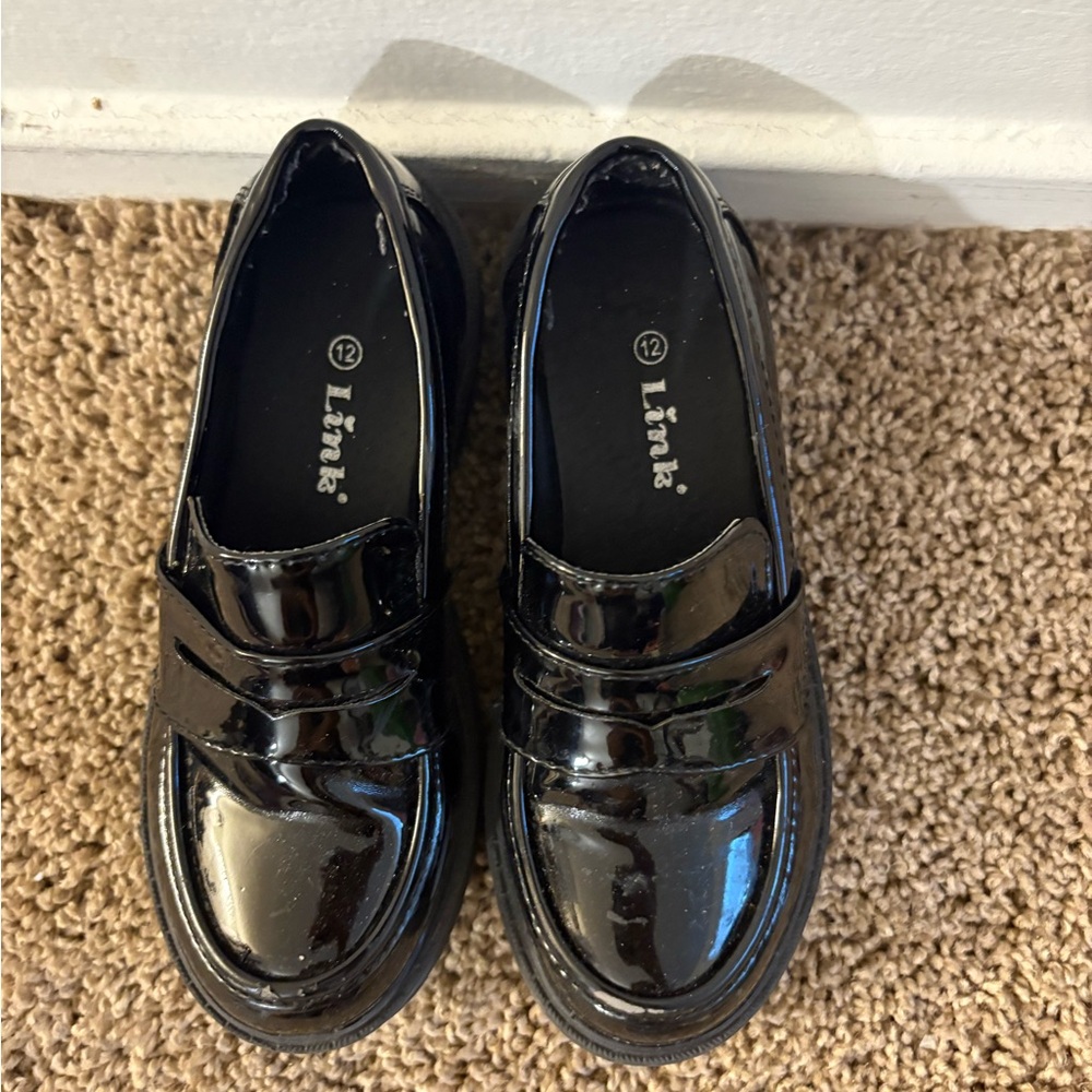 Link Kids Shiny Black Dress Shoes